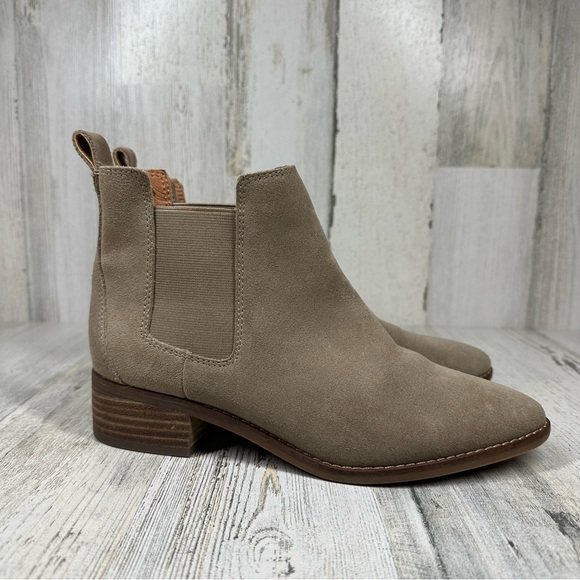 Lucky Brand Lufti Chelsea Suede Boot #236 - Picture 4 of 11